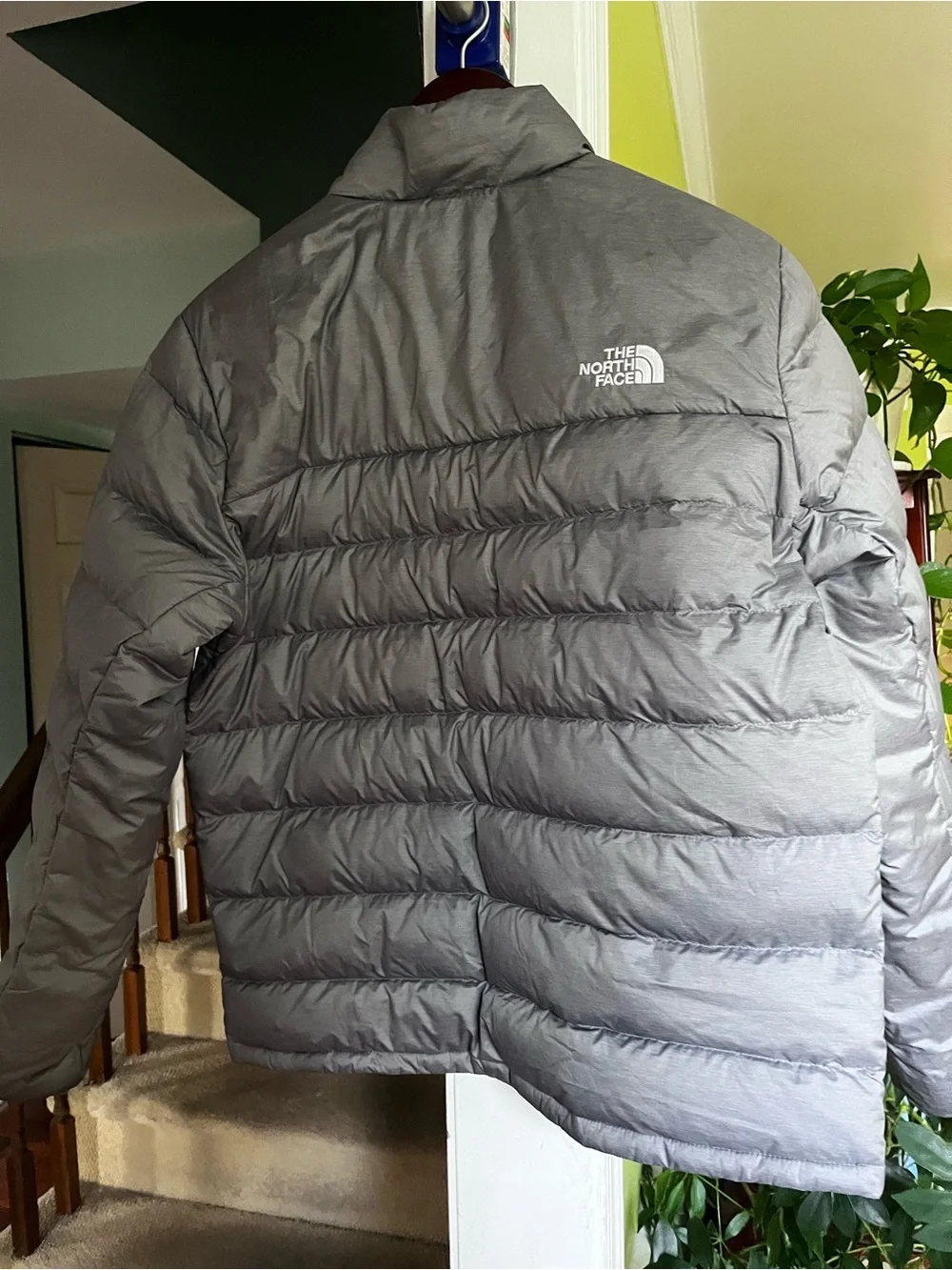 The North Face Men's Gray 550 Down Puffer Jacket Full Zip Stand-Up Collar M